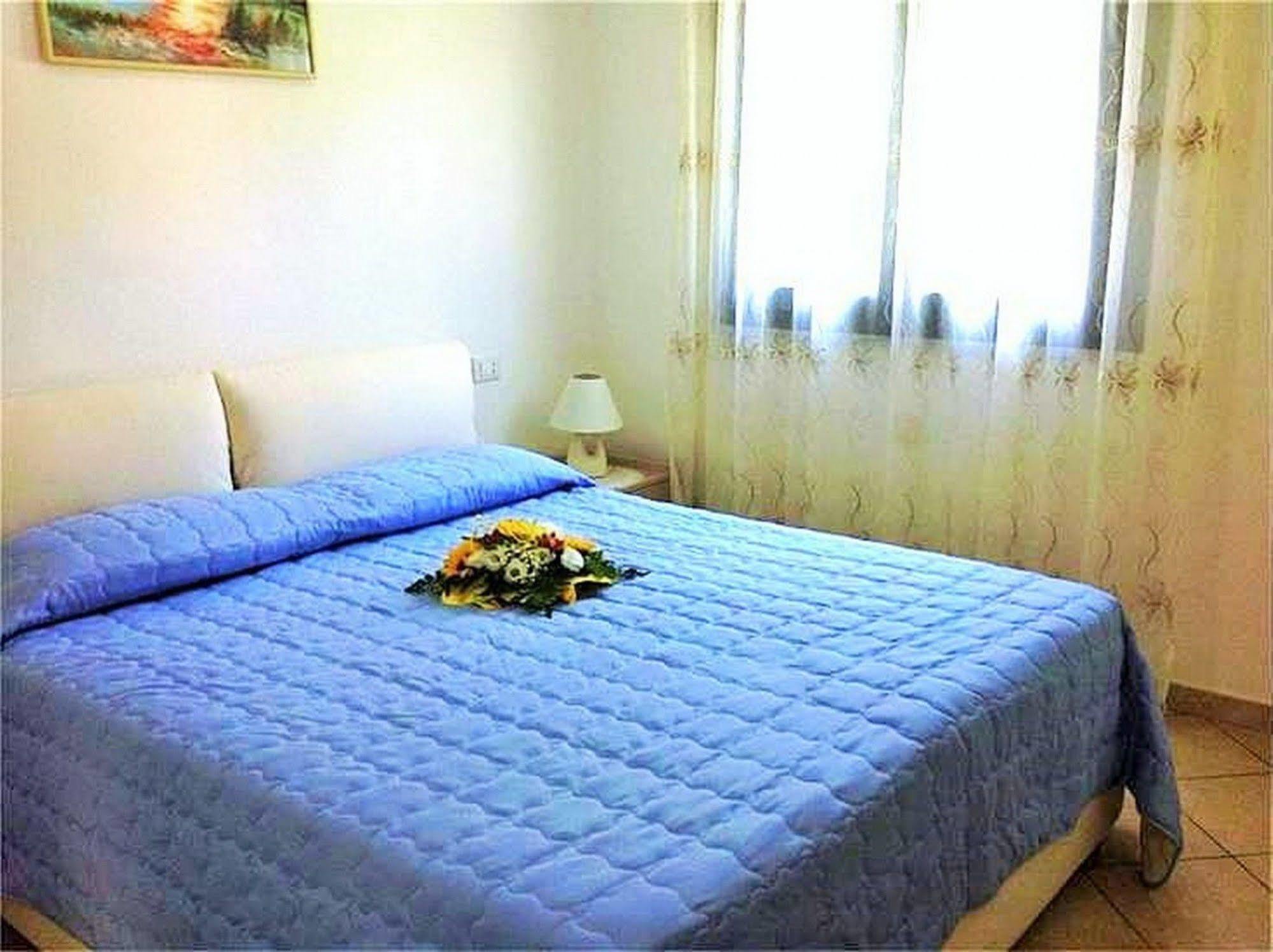 R&Z Getaway Apartment Santa Maria Екстериор снимка
