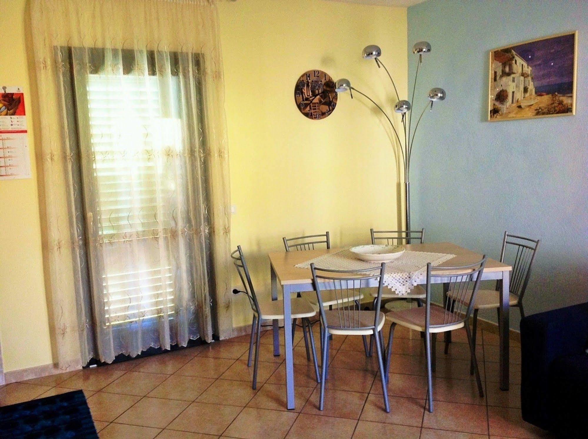 R&Z Getaway Apartment Santa Maria Екстериор снимка